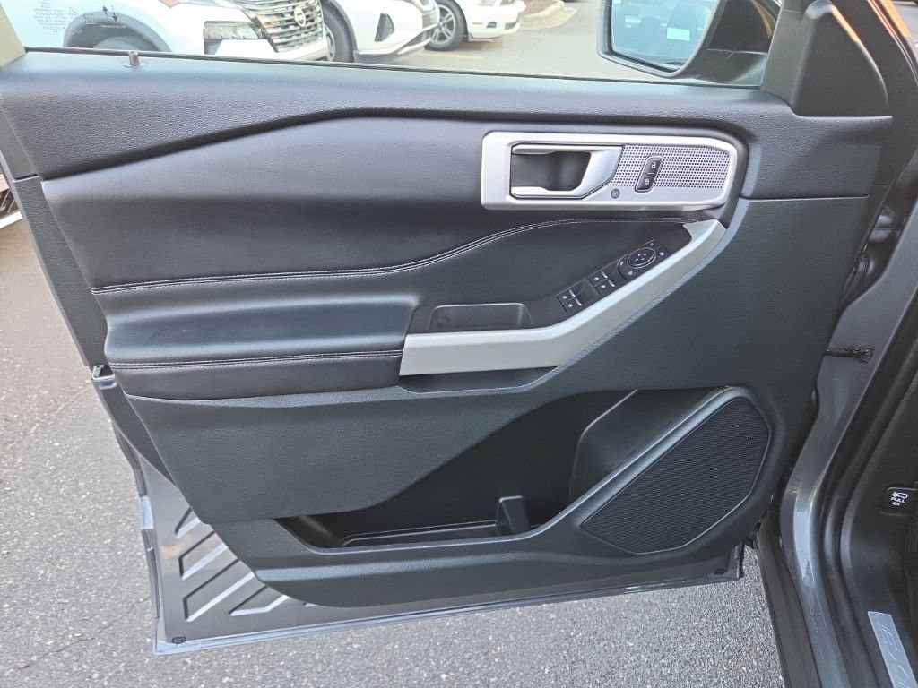 Used 2024 Ford Explorer Limited RWD image 51