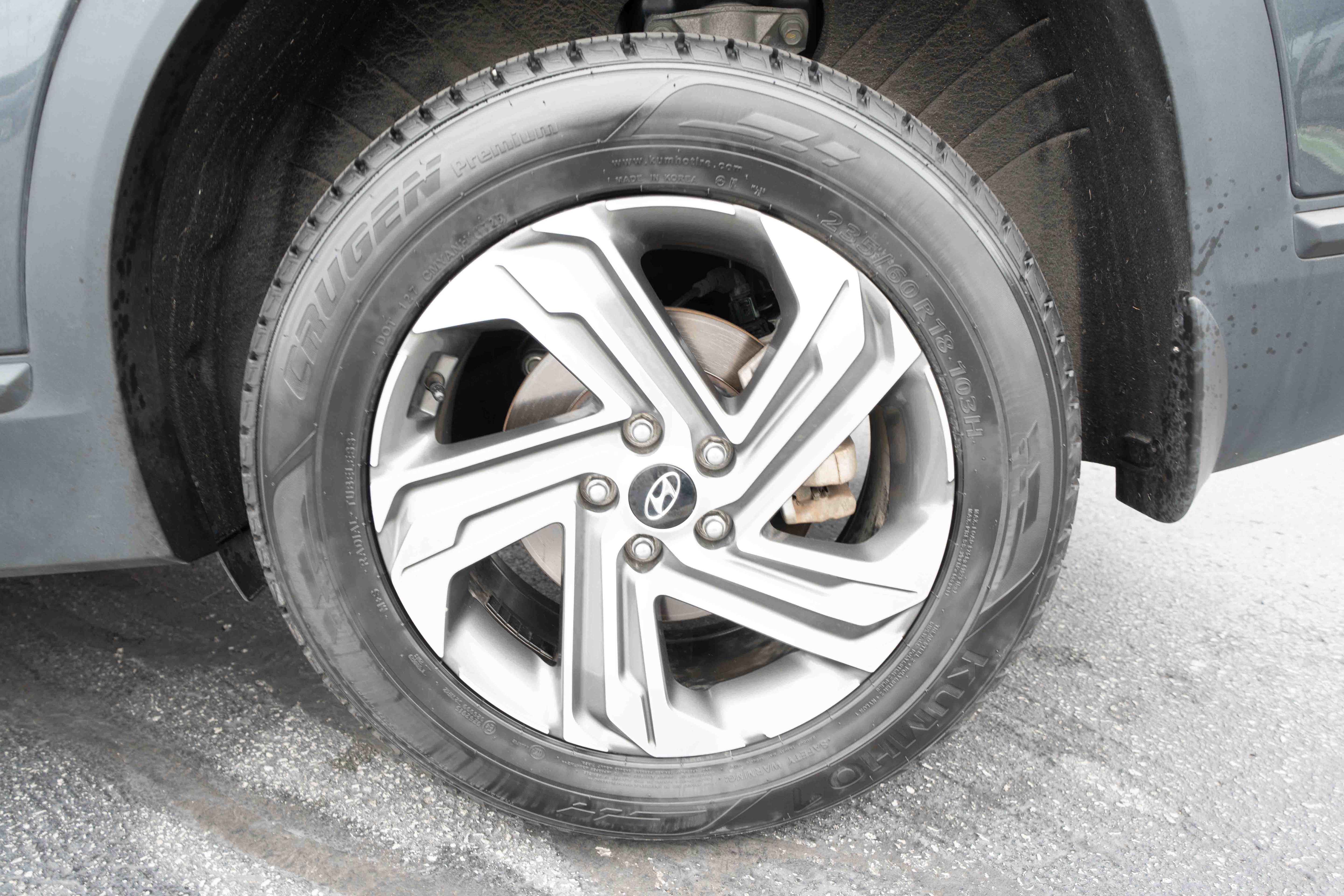 Used 2023 Hyundai Santa Fe SEL AWD/4WD image 30