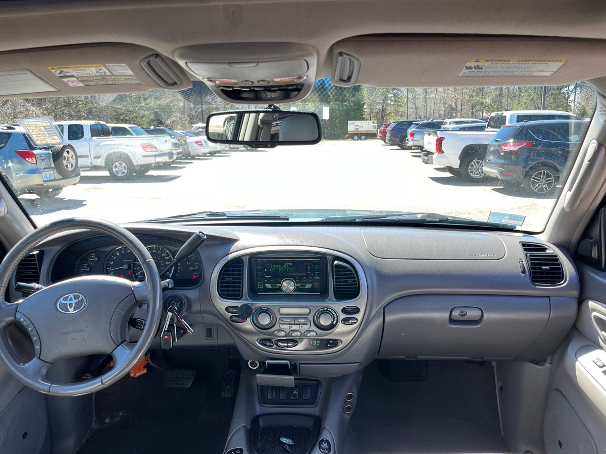 Used 2007 Toyota Sequoia Limited w/ Preferred Accessory Pkg AWD/4WD image 10