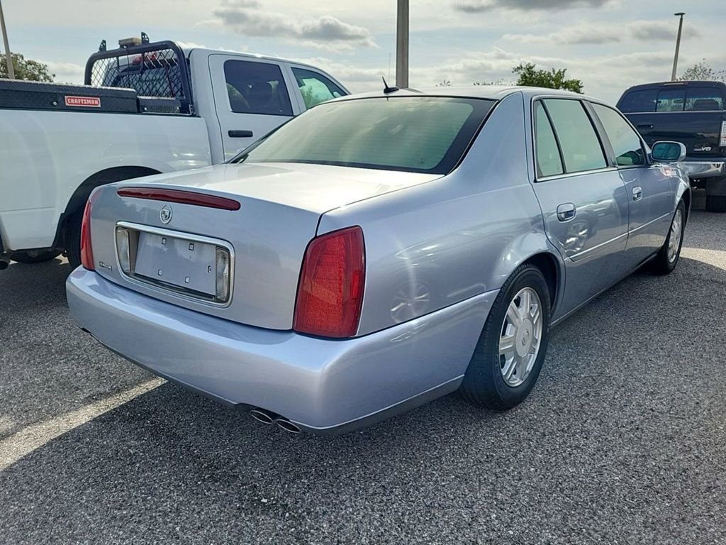 Used 2005 Cadillac De Ville image 3