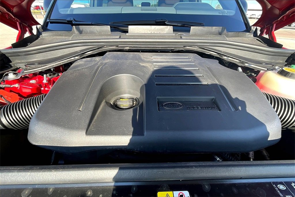 Certified 2025 Land Rover Range Rover Sport SE image 9