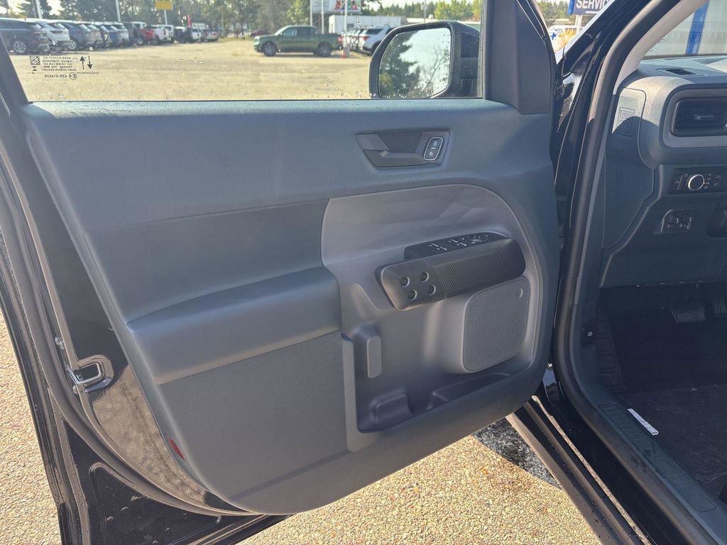 New 2025 Ford Maverick XLT w/ XLT Luxury Package image 17