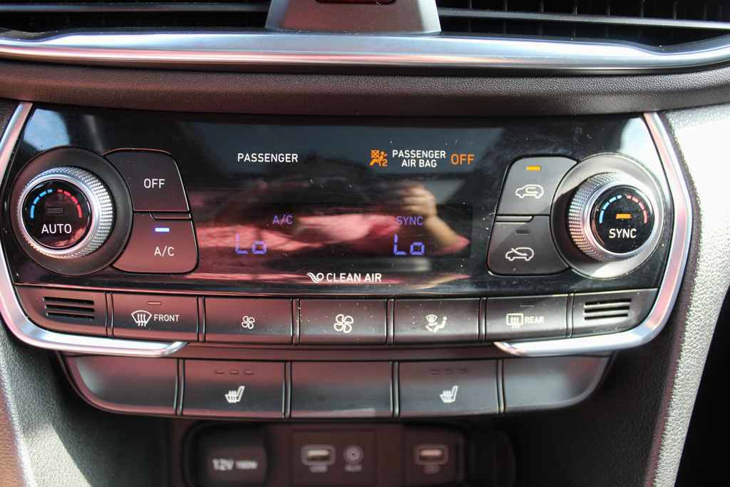 Used 2019 Hyundai Santa Fe Limited FWD image 21