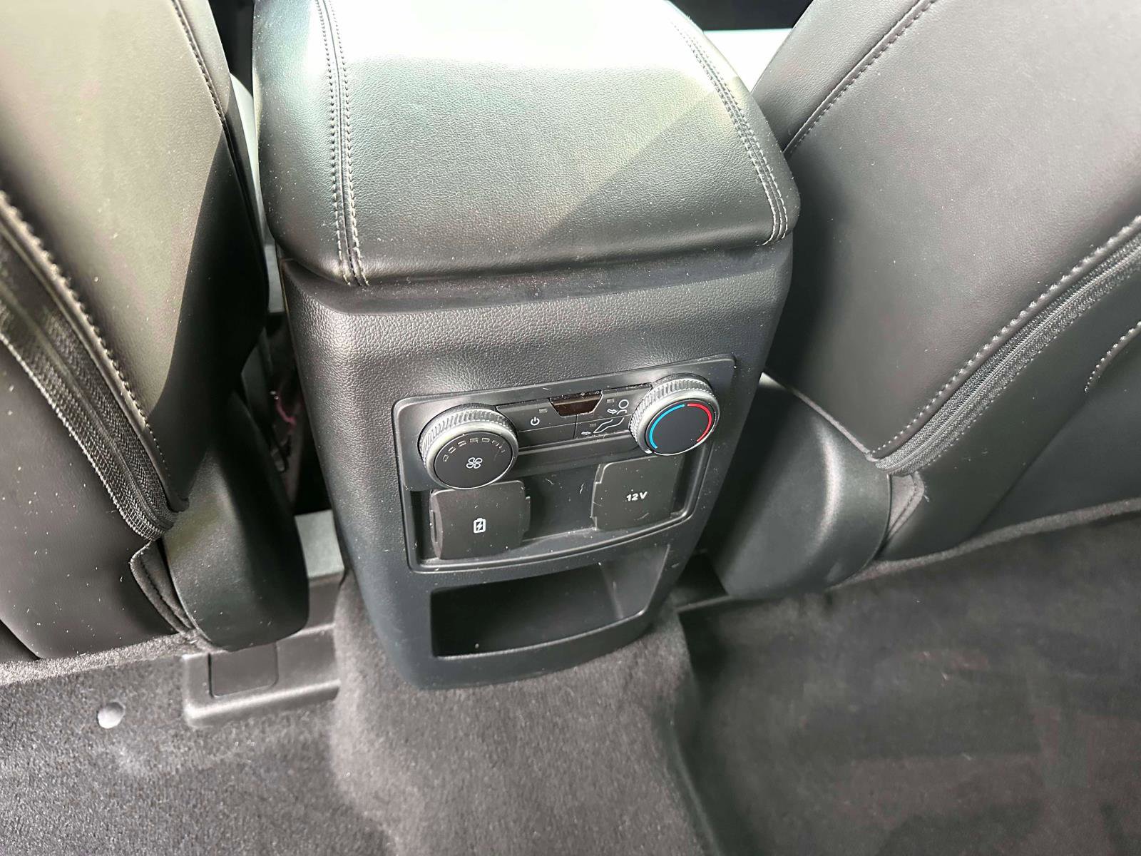 Used 2021 Ford Explorer XLT w/ Equipment Group 202A image 12