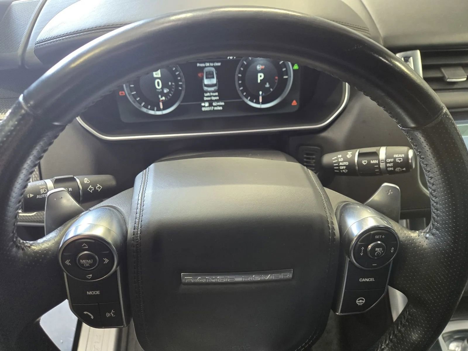 Used 2017 Land Rover Range Rover Sport SVR AWD/4WD image 15