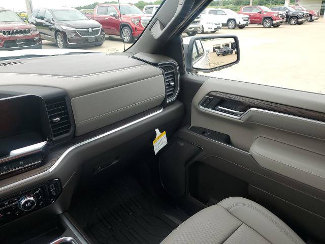 New 2026 GMC Sierra 1500 SLT w/ SLT Premium Plus Package AWD/4WD image 11
