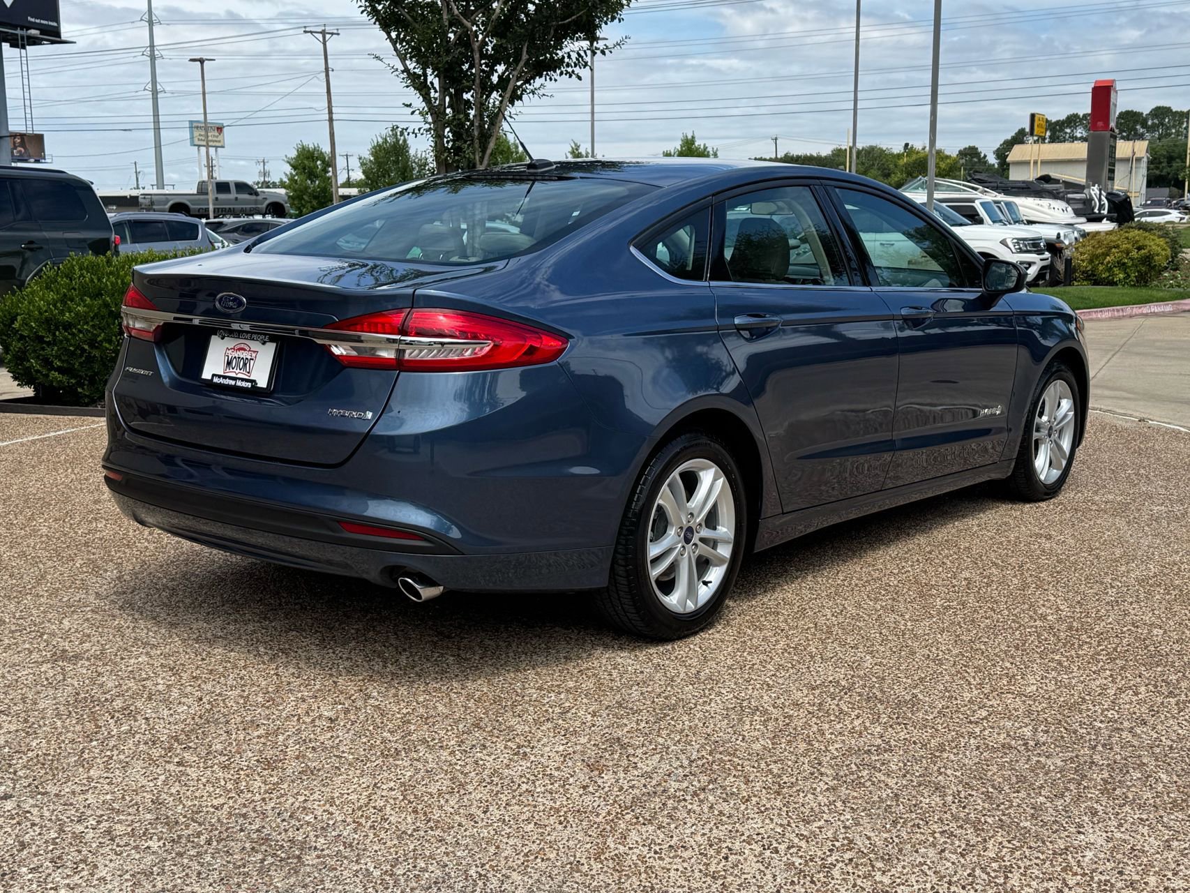 Used 2018 Ford Fusion S FWD image 4