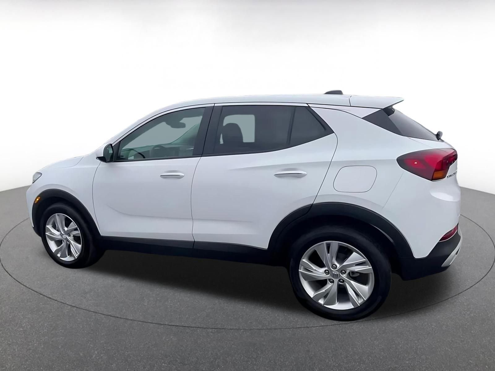 Used 2025 Buick Encore GX Preferred image 10
