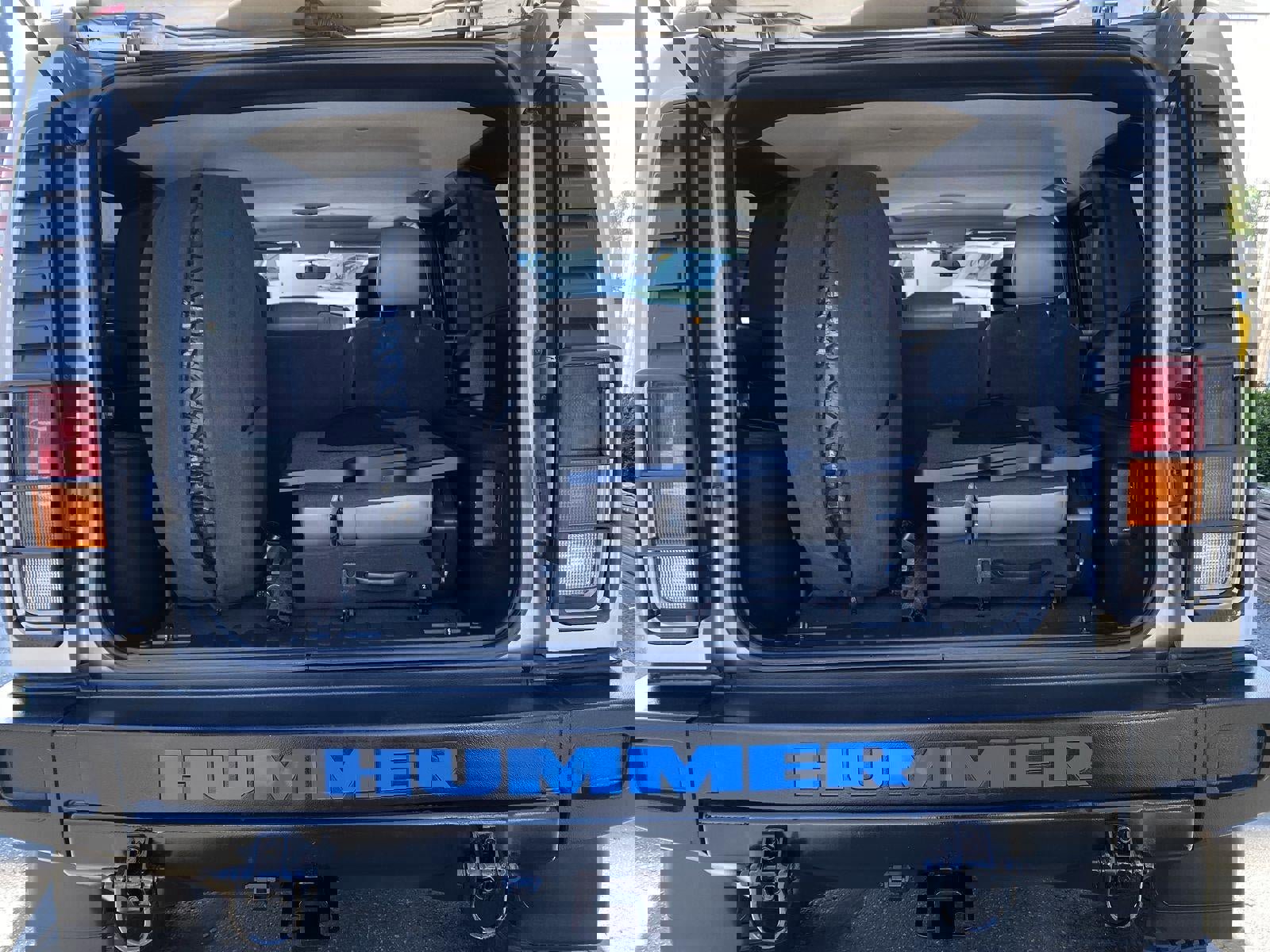 Used 2005 HUMMER H2 SUV w/ Preferred Equipment Group image 63