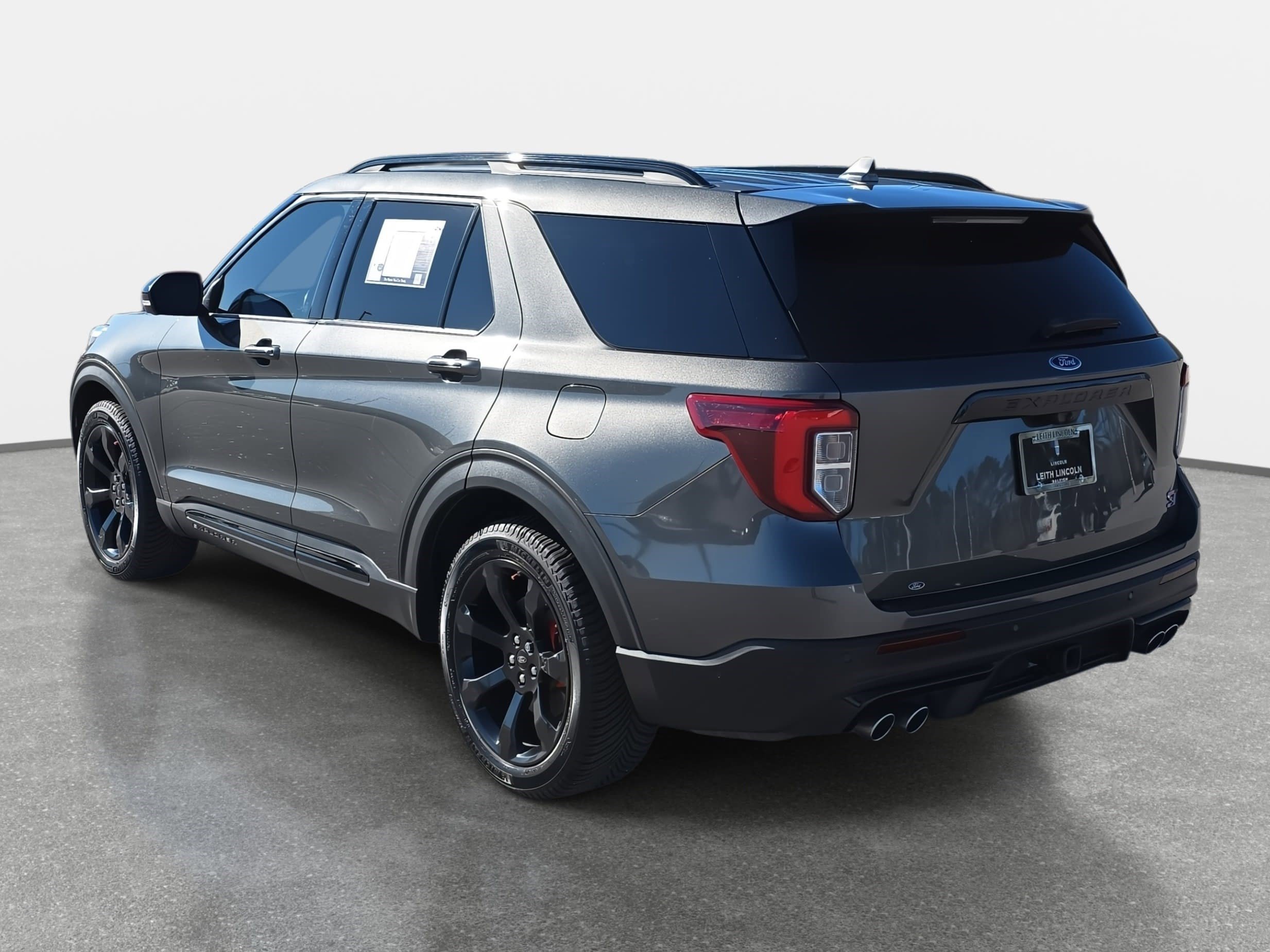 Used 2020 Ford Explorer ST w/ ST Street Pack image 7