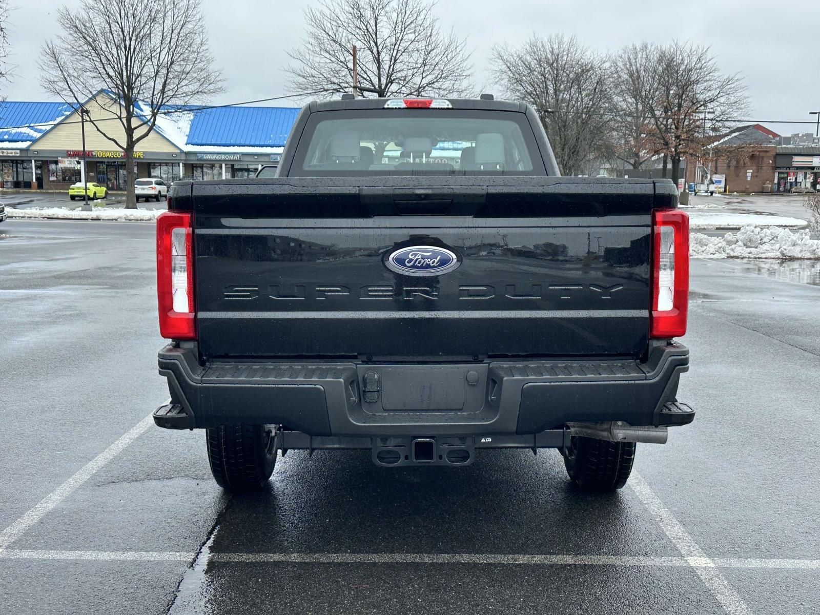 New 2025 Ford F250 XL image 3