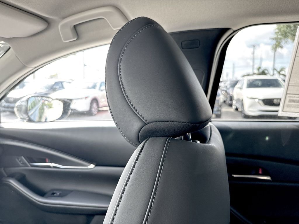 Used 2023 MAZDA CX-30 AWD 2.5 S w/ Preferred Package image 17