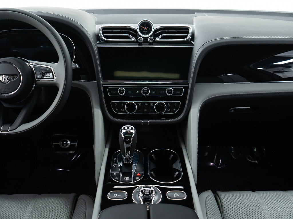 New 2026 Bentley Bentayga Extended Wheelbase AWD/4WD image 32