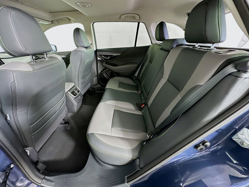 Certified 2025 Subaru Outback Onyx Edition image 32