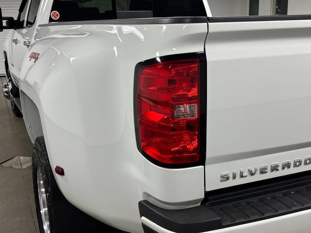 Used 2018 Chevrolet Silverado 3500 LTZ w/ Duramax Plus Package AWD/4WD image 18