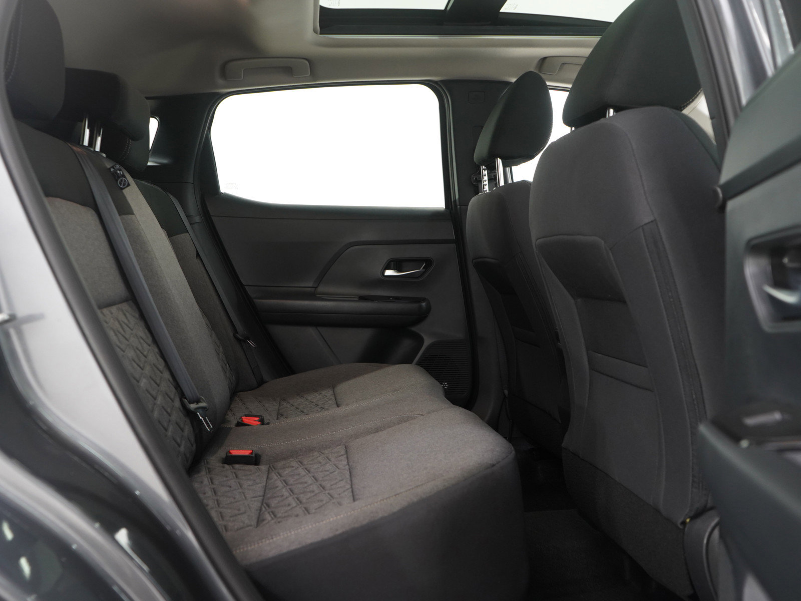 Used 2025 Nissan Kicks SV w/ SV Premium Package image 12