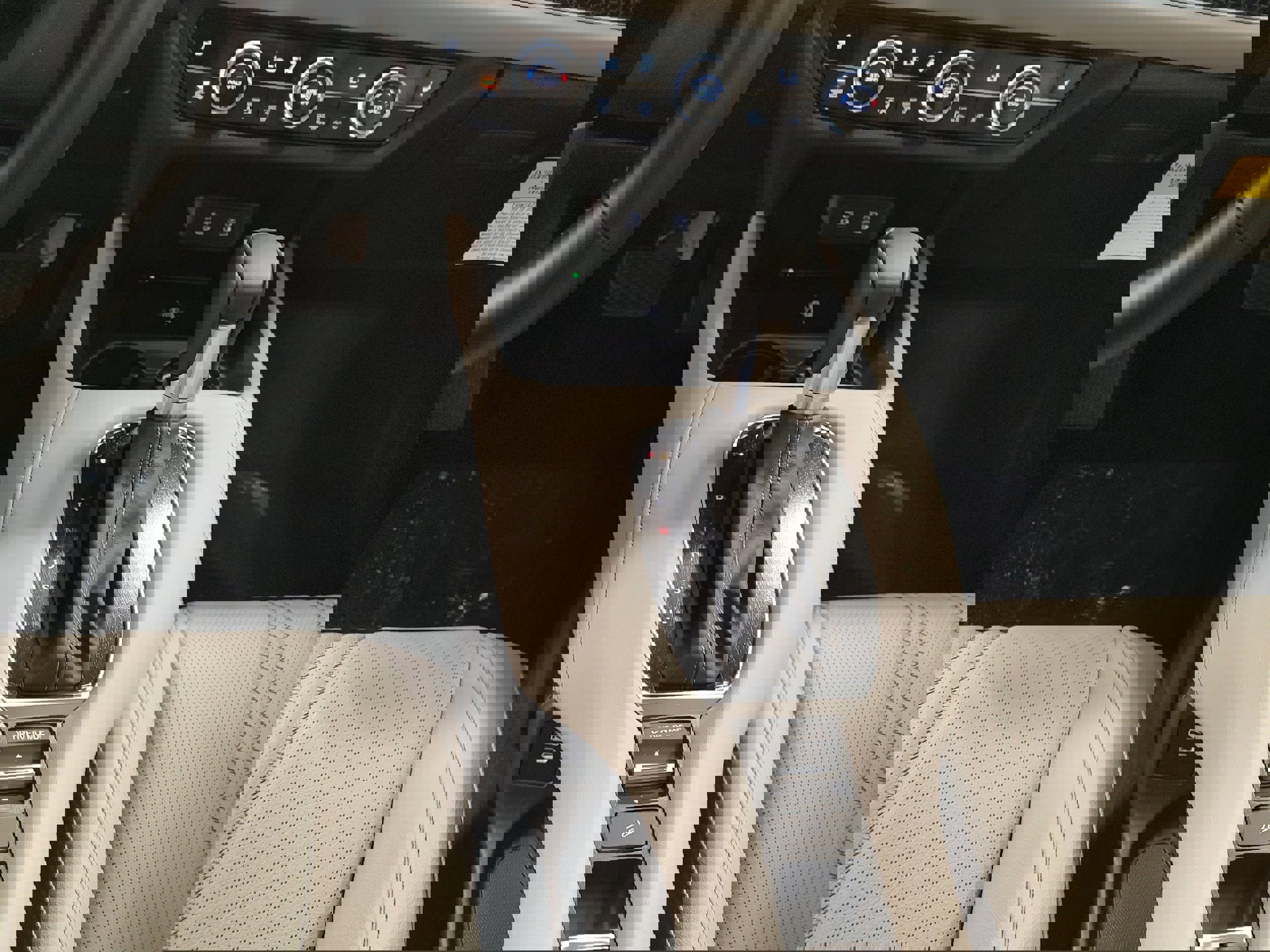 New 2026 Honda HR-V EX-L image 8