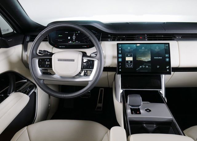 New 2026 Land Rover Range Rover SE image 11