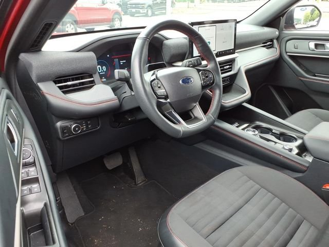 Used 2025 Ford Explorer ST-Line AWD/4WD image 19