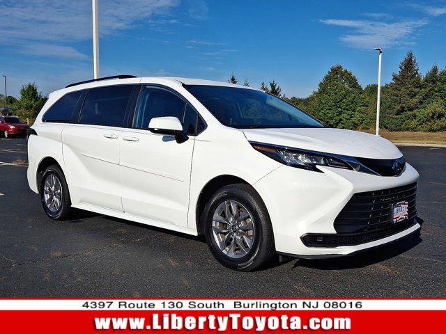 Used 2022 Toyota Sienna LE