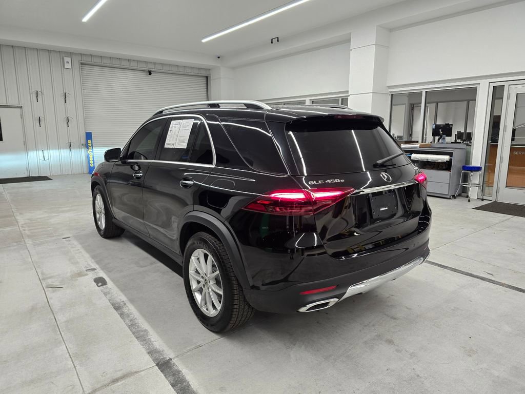 Used 2024 Mercedes-Benz GLE 450e 4MATIC image 4