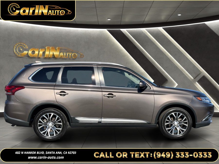 Used 2017 Mitsubishi Outlander SEL FWD image 4
