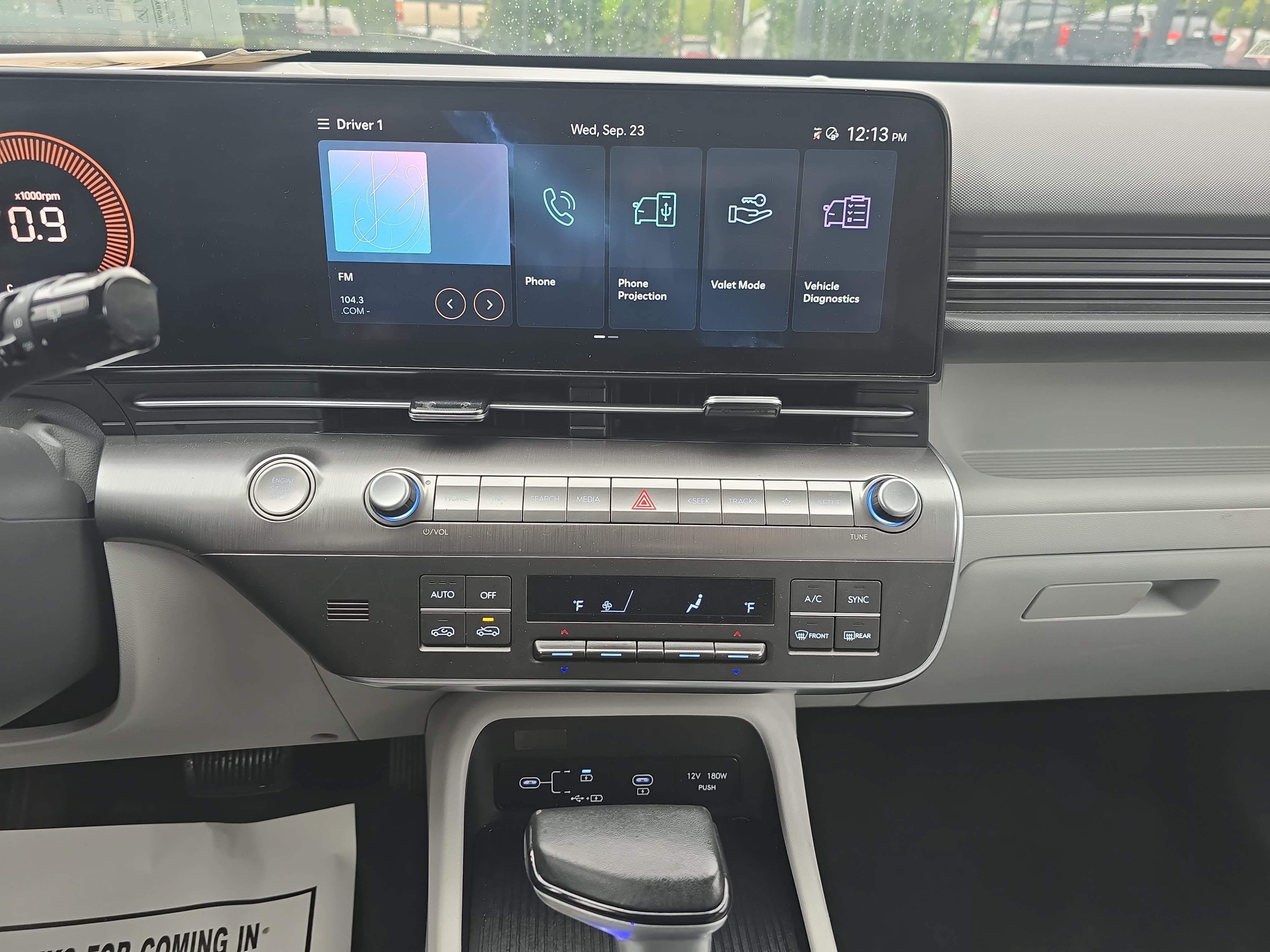 Used 2025 Hyundai Kona SEL FWD image 20