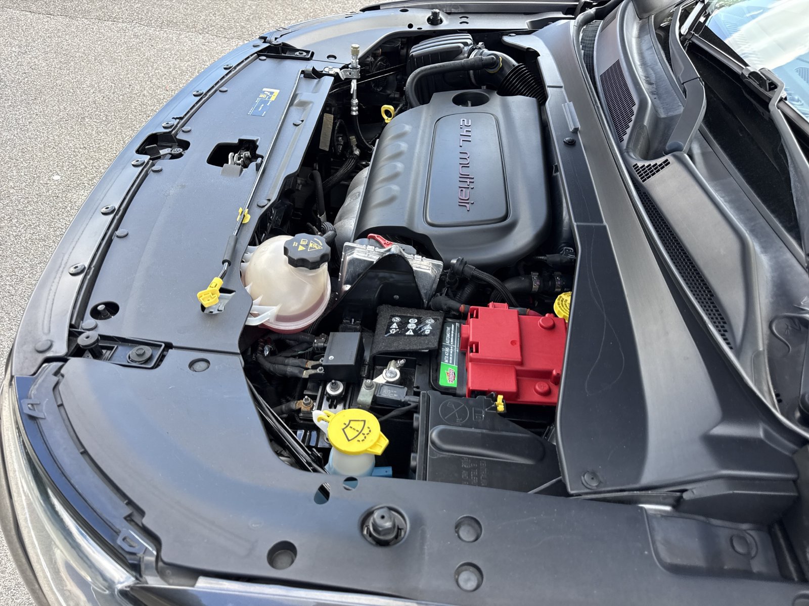 Used 2019 Jeep Compass Latitude FWD image 32