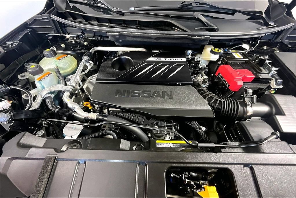 Used 2023 Nissan Rogue SV AWD/4WD image 9