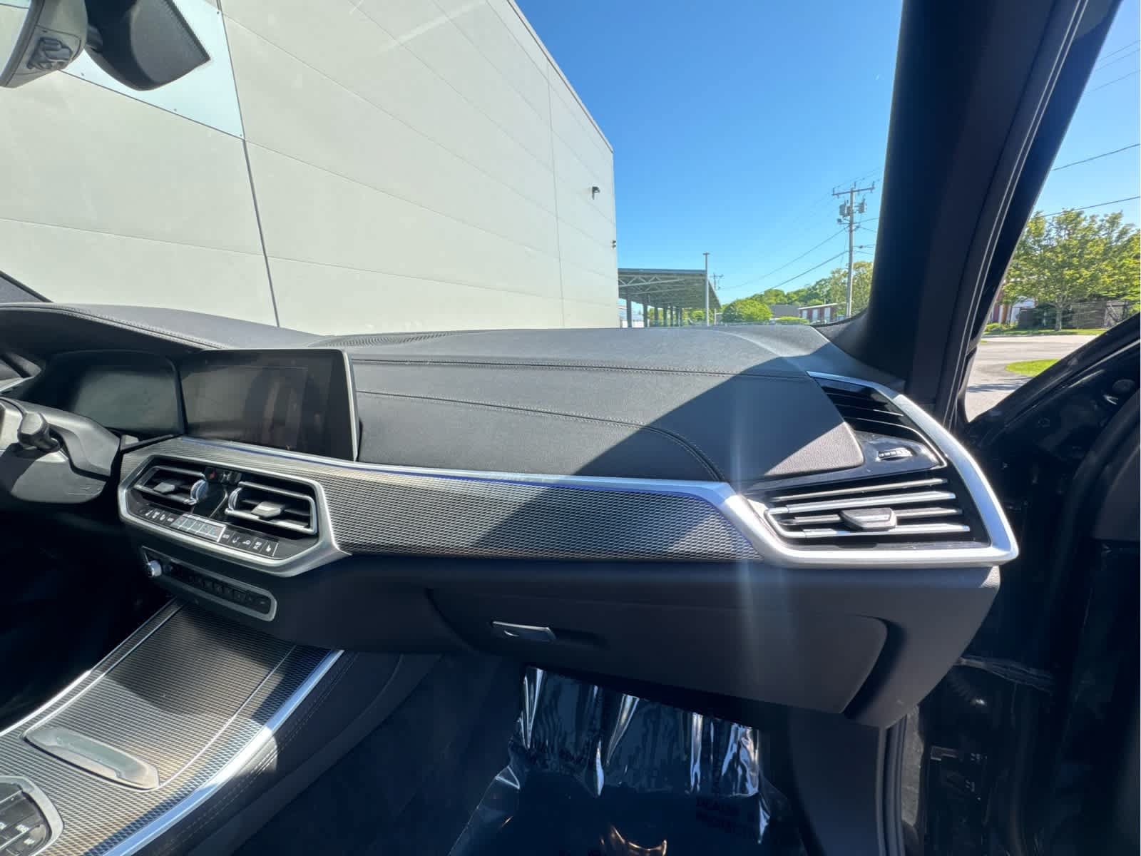 Used 2020 BMW X5 M50i w/ Premium Package AWD/4WD image 29