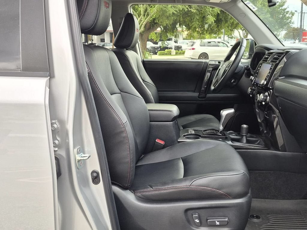 Used 2023 Toyota 4Runner TRD Off-Road Premium w/ Off Road Premium Plus Package AWD/4WD image 35