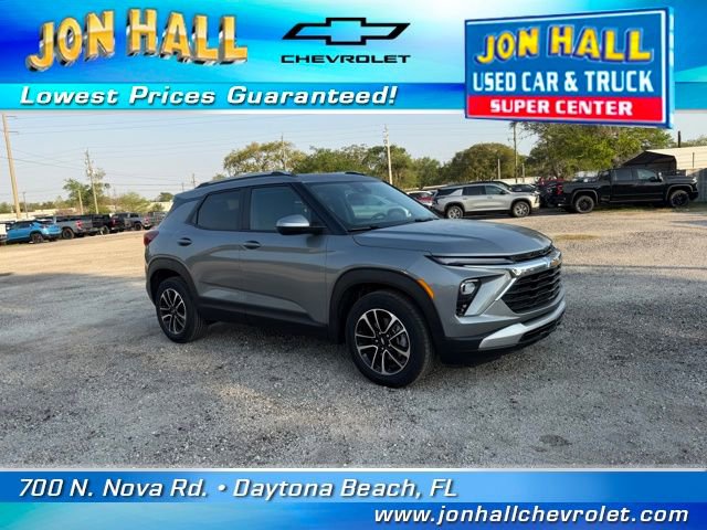 Used 2025 Chevrolet TrailBlazer LT w/ LT Cold Weather Package image 14