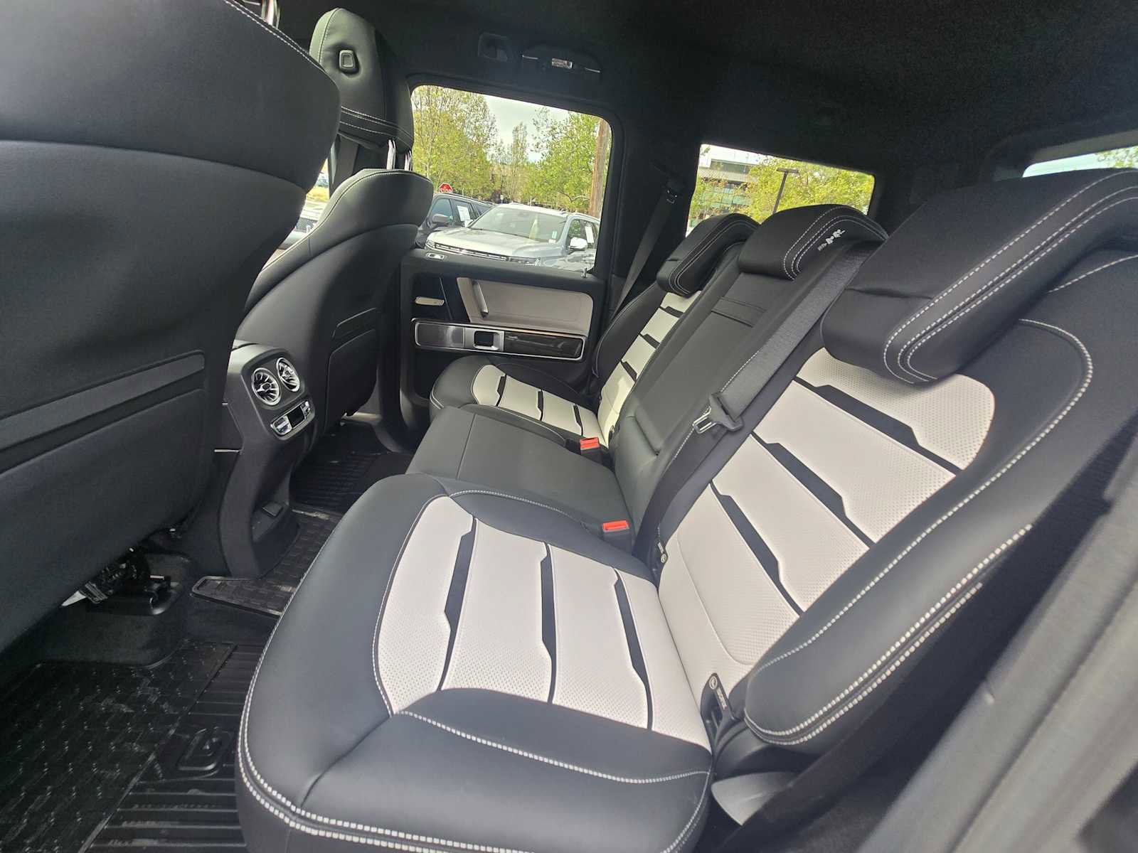 New 2026 Mercedes-Benz G 63 AMG 4MATIC image 19