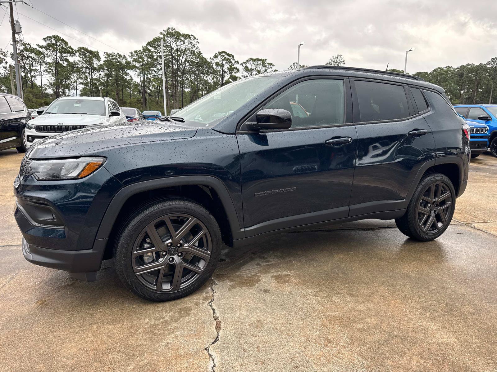 New 2026 Jeep Compass Latitude AWD/4WD image 7