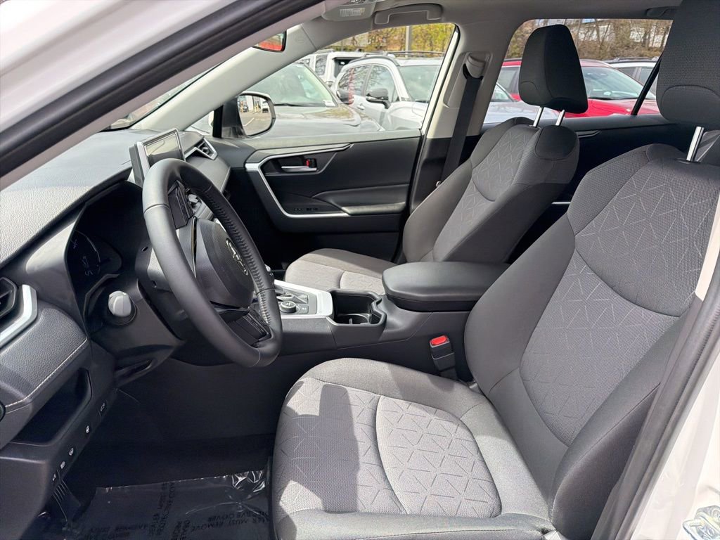 Used 2025 Toyota RAV4 XLE w/ Convenience Package AWD/4WD image 24