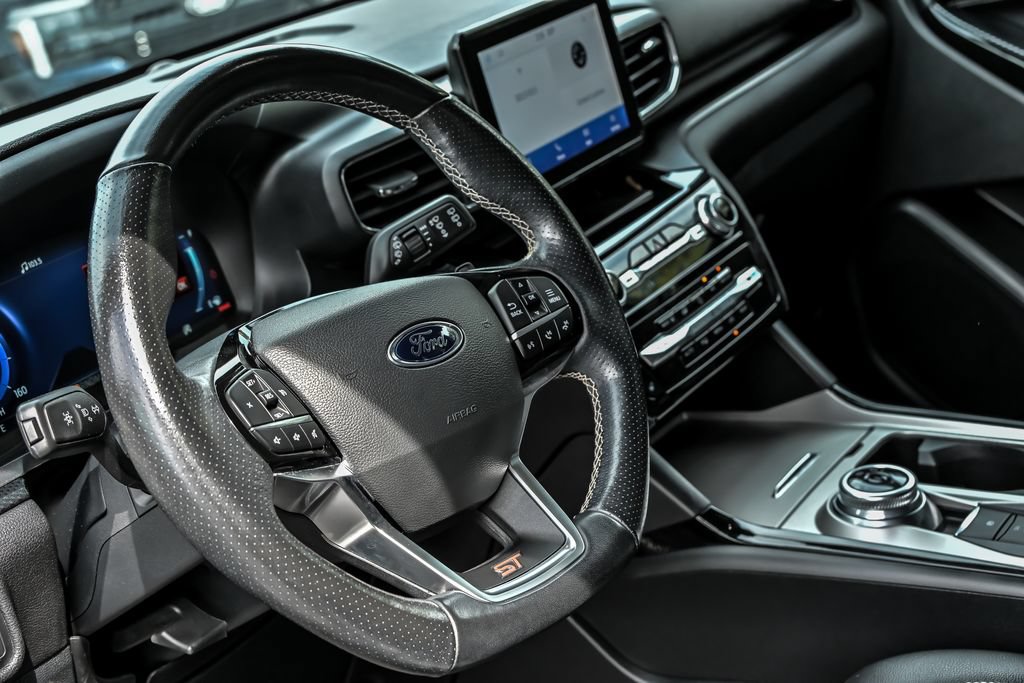 Used 2022 Ford Explorer ST AWD/4WD image 15