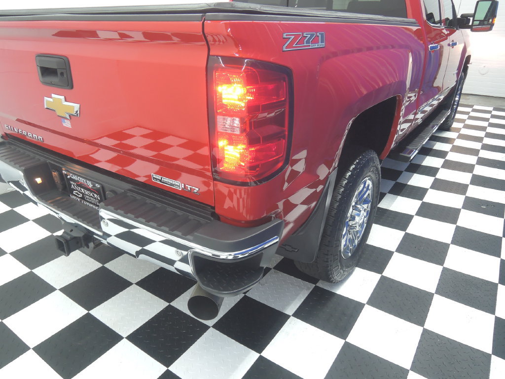 Used 2017 Chevrolet Silverado 2500 LTZ w/ Duramax Plus Package AWD/4WD image 35
