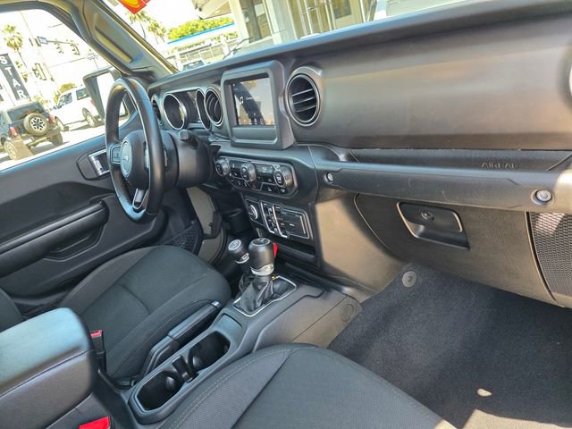 Used 2020 Jeep Gladiator Sport w/ Quick Order Package 24S AWD/4WD image 16