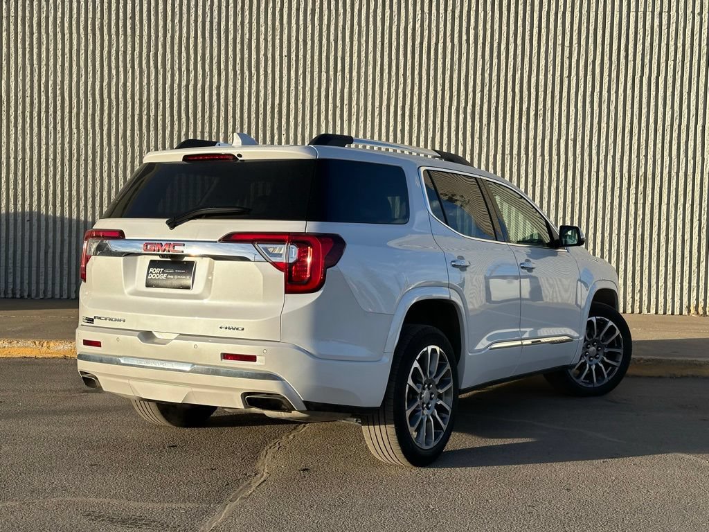 Used 2023 GMC Acadia Denali w/ Denali Ultimate Package AWD/4WD image 6