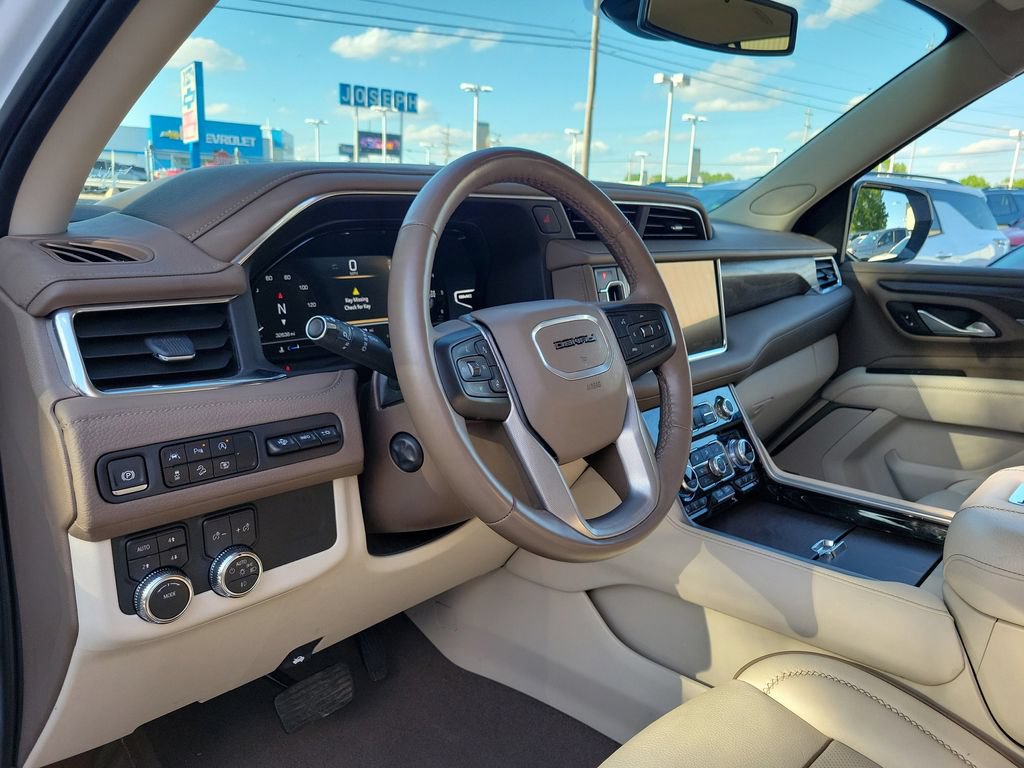 Used 2024 GMC Yukon Denali AWD/4WD image 21