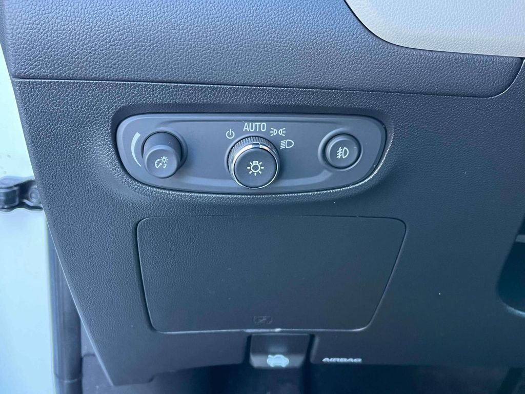 Certified 2023 Buick Encore GX Select w/ Safety Package II image 28