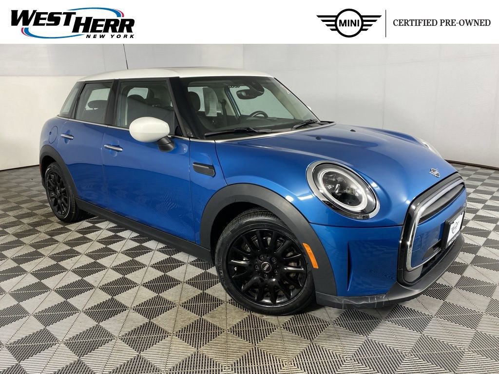 Certified 2023 MINI Cooper 4-Door Hardtop image 1