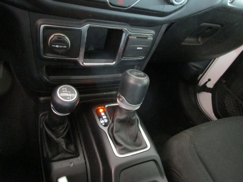 Used 2019 Jeep Wrangler Unlimited Sport image 30