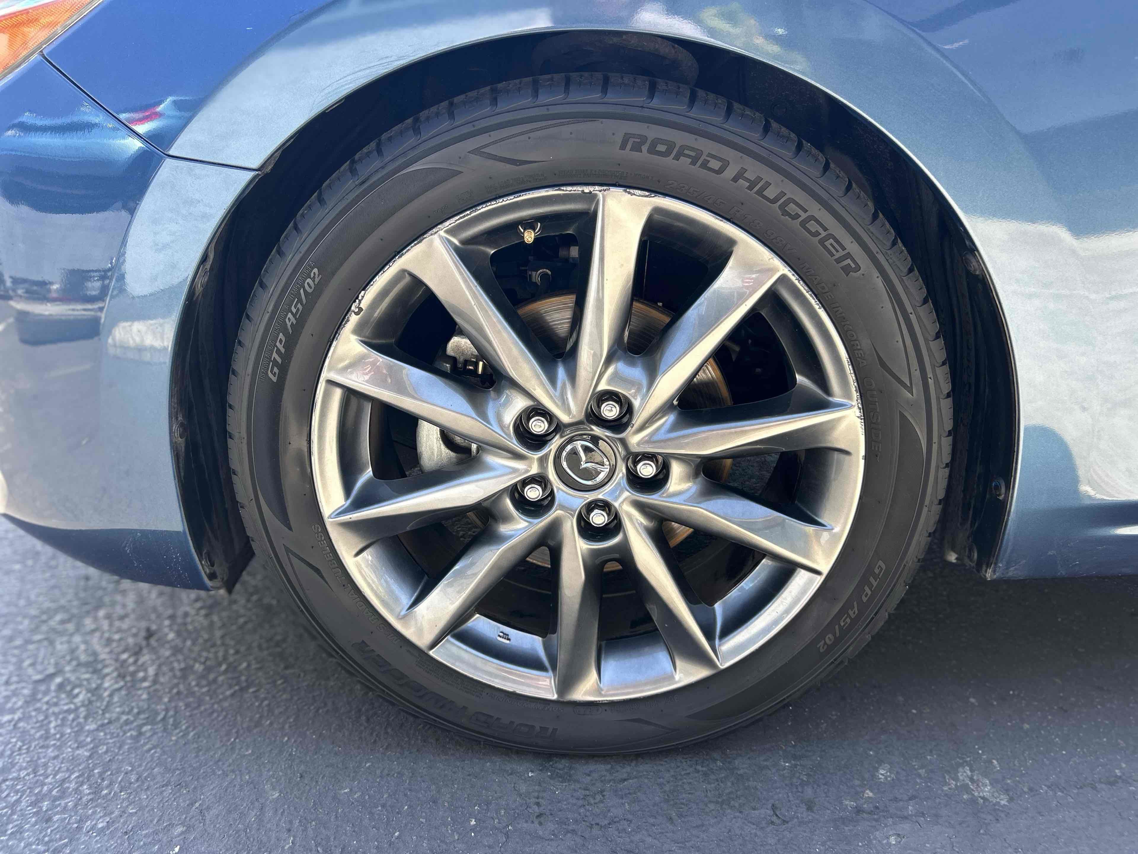 Used 2018 MAZDA MAZDA3 Touring image 24