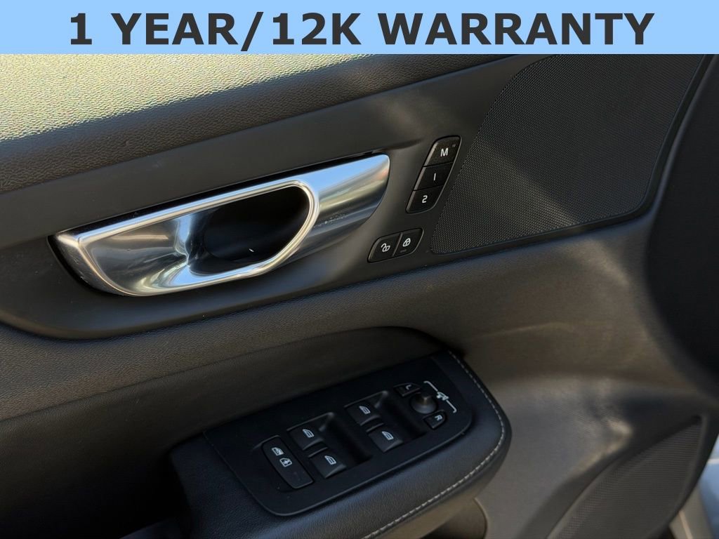 Used 2021 Volvo V60 T5 Cross Country image 18
