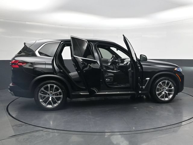 Certified 2024 BMW X5 sDrive40i w/ Premium Package RWD image 37