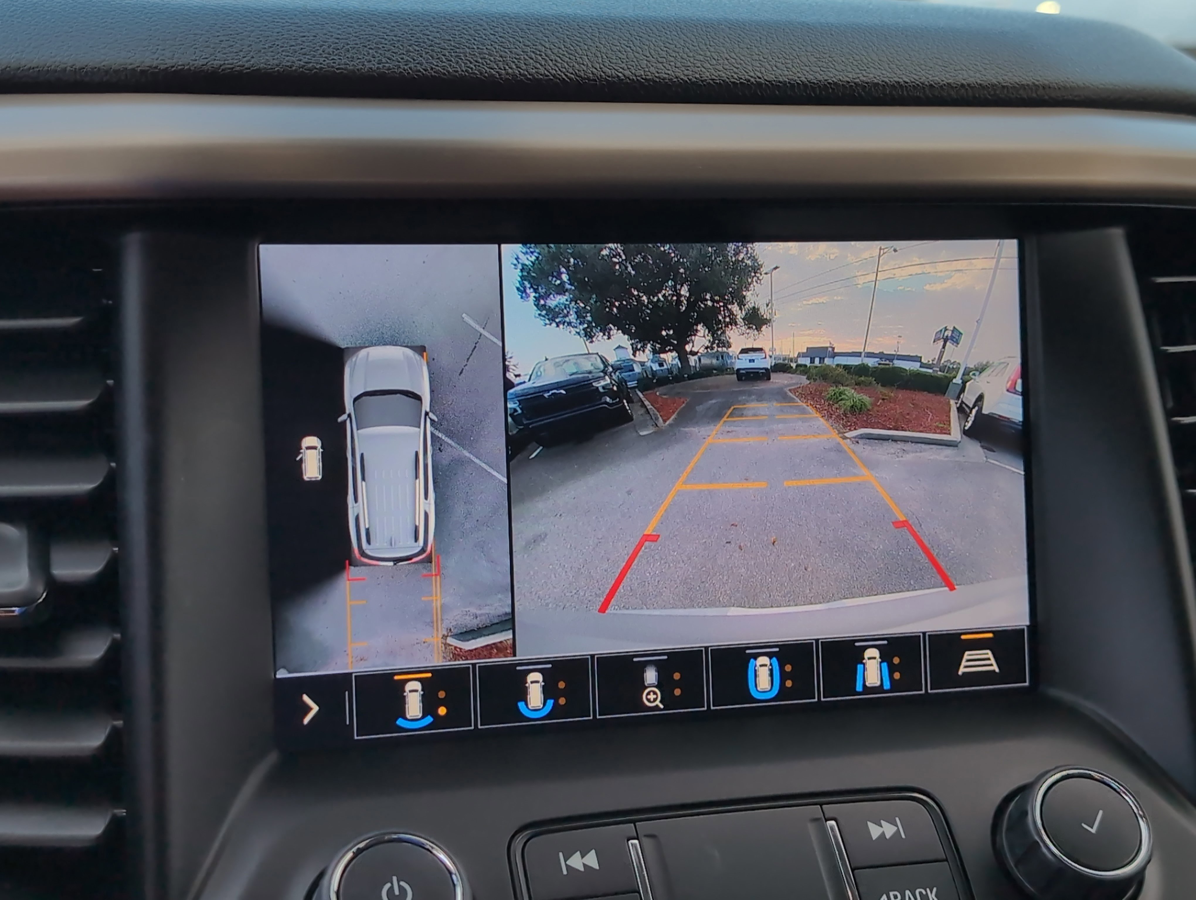 Used 2020 GMC Acadia Denali w/ LPO, Floor Liner Package image 16