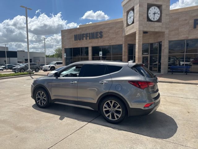 Used 2017 Hyundai Santa Fe Sport FWD image 1