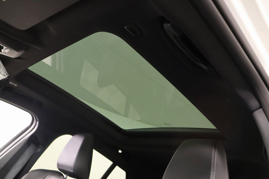 Used 2025 BMW X2 xDrive28i image 15