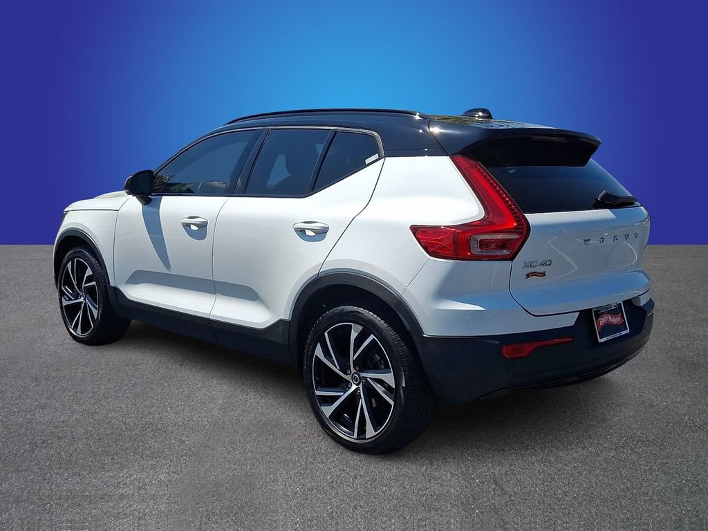 Used 2021 Volvo XC40 T5 R-Design w/ Climate Package AWD/4WD image 6